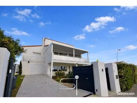 villa 6 pièces 185 m²