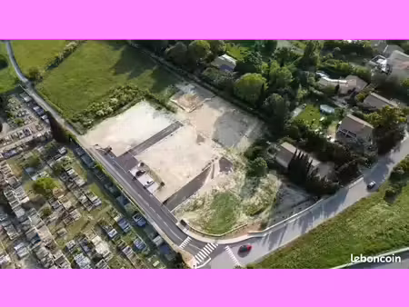 terrain 325 m² aubais
