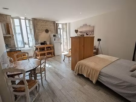studio 40 m² meublé indépendant – location 2 semaines à 10 mois – tout compris
