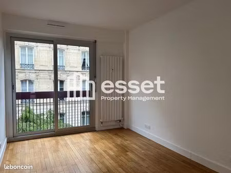 appartement 4 pièces 86.5m² à louer 2825 - paris 75016