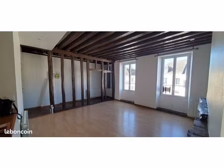 à louer – maison de village t2 de 46 m² – sancheville
