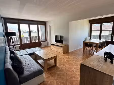 appartement t5  balcon  cave  garage