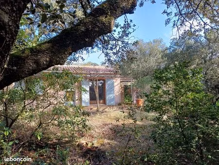 maison plain-pied sur terrain 5600m2