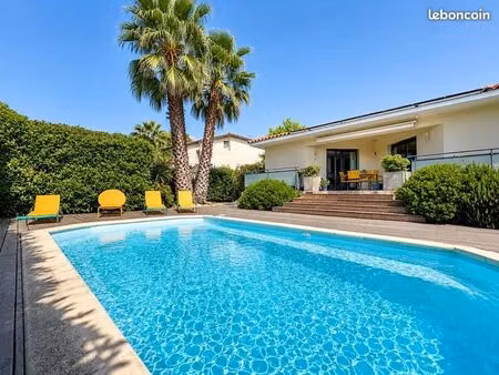 torreilles maison 5 chambres + garage double + piscine