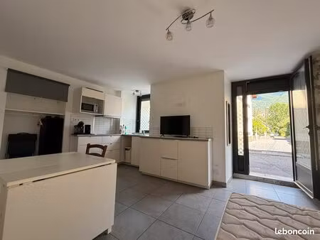 location studio à l’année