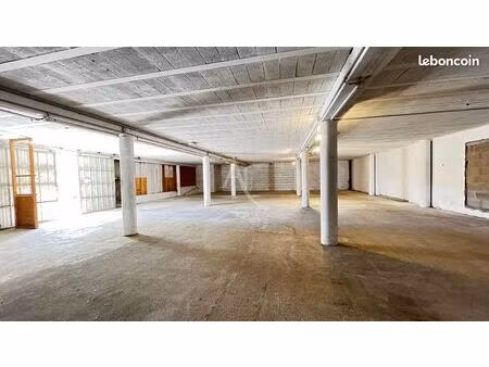 maison 2 pièces 163 m²