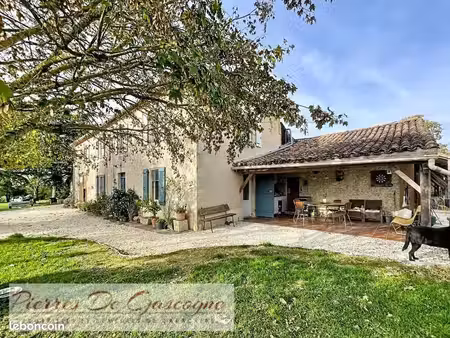 maison 6 pièces 180 m²