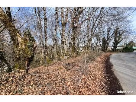 terrain constructible avec cu de 2000 m² (+ si besoin)