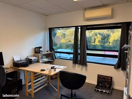 bureau climatisé 45m2