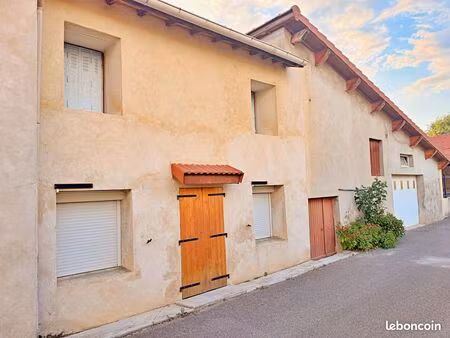 maison de village 3 pièces 60 m²