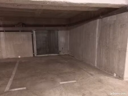 place de parking sécurisée sous-sol – 200m kedge / campus talence-pessac
