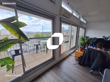 bureaux 143 m²