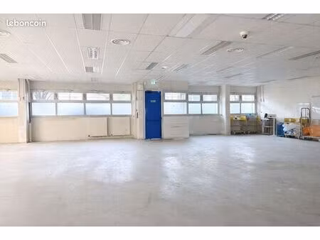 entrepôt 680 m² malakoff