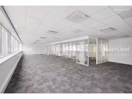 bureau 581 m²