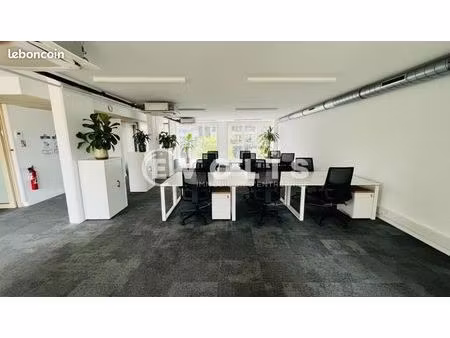 bureau 537 m²
