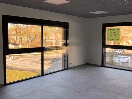 local professionnel de 37m2