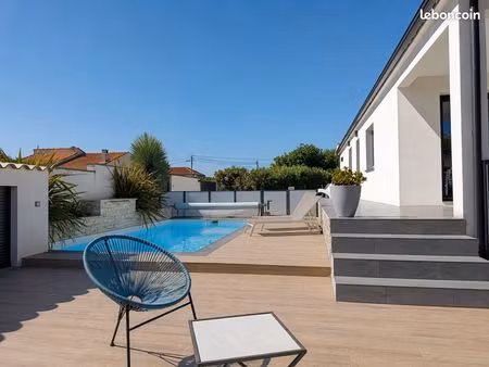 maison contemporaine 101 m² avec piscine – le cailar (30740)