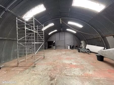 places de hangar parking stockage véhicules