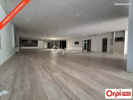 local commercial 541 m²
