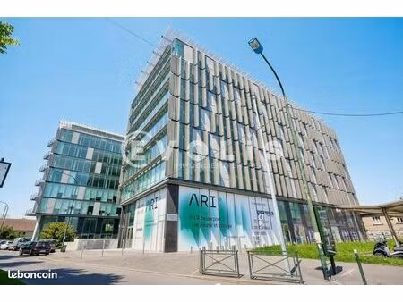 bureaux 1 661 m²