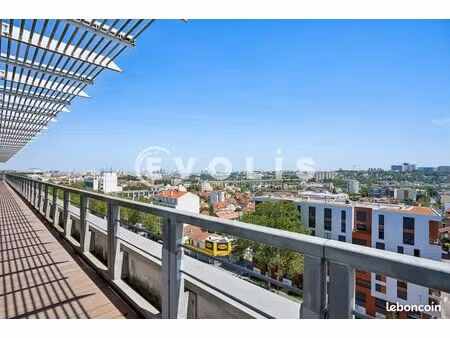 bureaux 778 m²