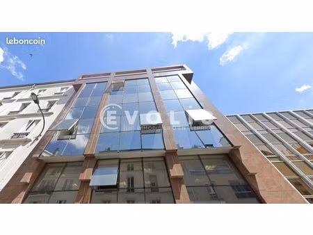 bureaux 149 m²