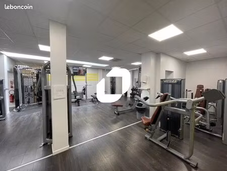 bureaux 298 m²