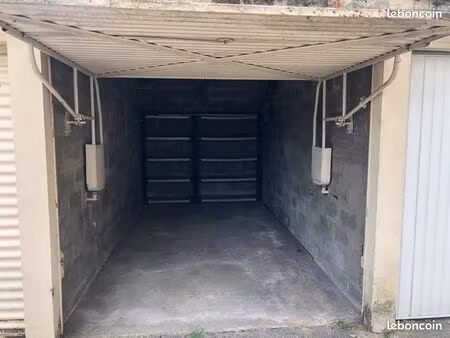 box accessible dans copropriété sécurisée