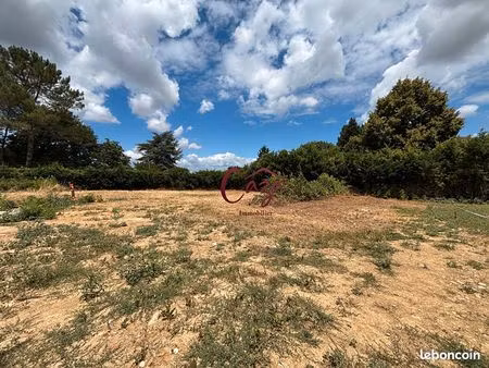 terrain 820 m² camarsac