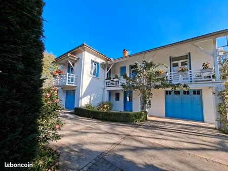 maison - 6 pièces - 185m² - avec grand terrain