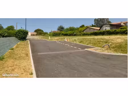 terrain 500 m² odars