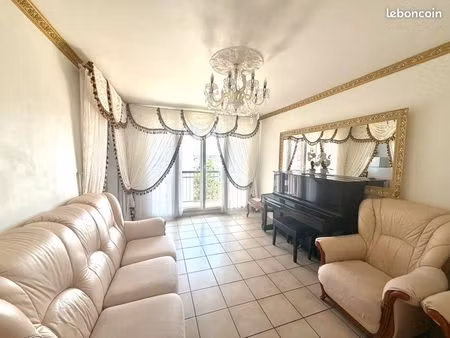appartement lumineux balcon