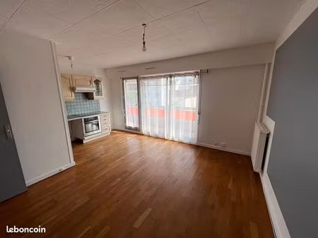 studio 1 pièce 26 m²