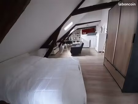 studio 1 pièce 27 m²