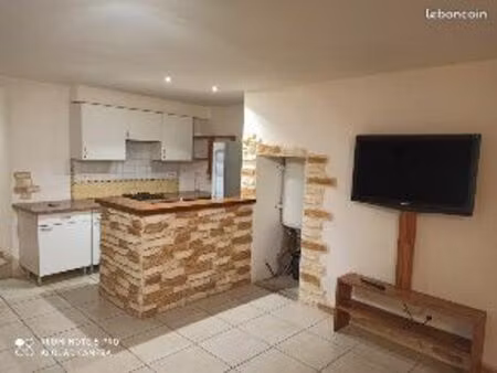appartement t2 meublé dans le centre de laudun