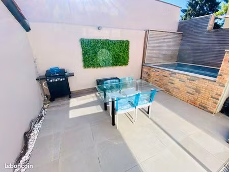 maison loft tout équipé- piscine - centre ville