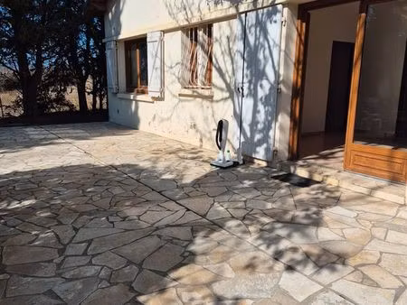 maison plein de charme   prête a vous accueillir