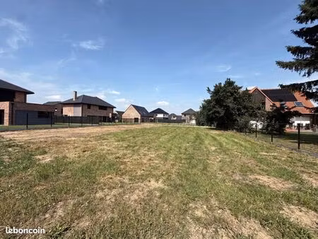 terrain 430 m² gondecourt