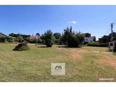 terrain 715 m² mérignac