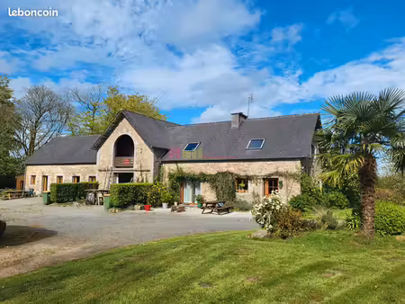 propriété 8 pièces 196 m²