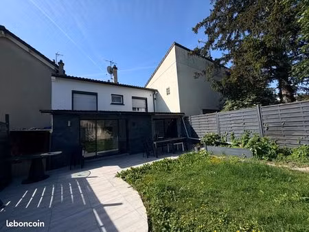 maison 5 pièces 3 chambres