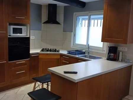 appartement meublé à aimargues