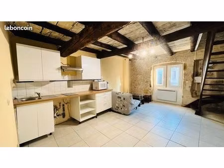 t2 meublé duplex- 38 m2 - marguerittes disponible 31/07