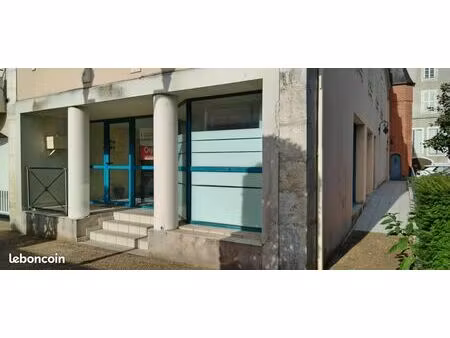 bureau 45 m²