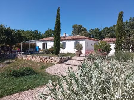 villa 111 m2 sur terrain clôturé et arboré de 2027 m2