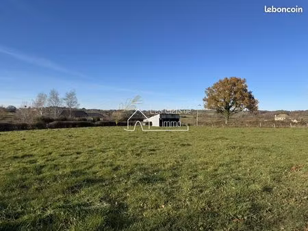 terrain 1005 m² manhac