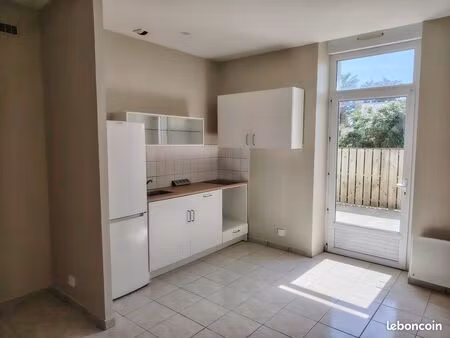 appartement t2 avec terrasse et parking