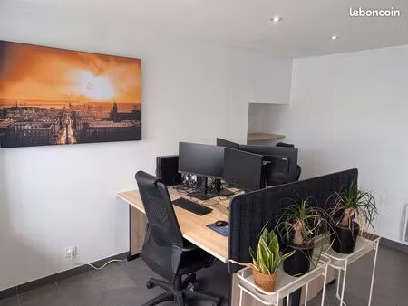 local commercial / bureau à louer