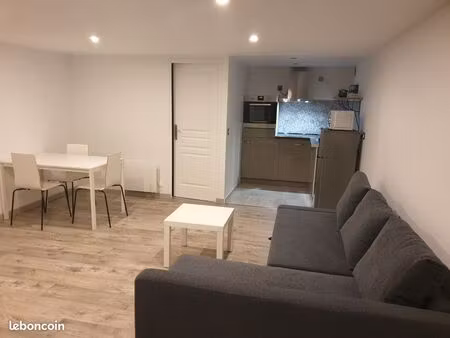 à louer studio meublé de 32 m2