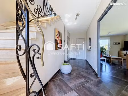 maison 7 pièces 135 m²